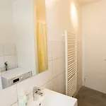 Raabstrasse - Nahe Zur U-bahn Apartamento